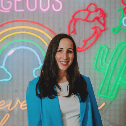 Jessica Munday Co-Founder and Head of HR at Custom Neon